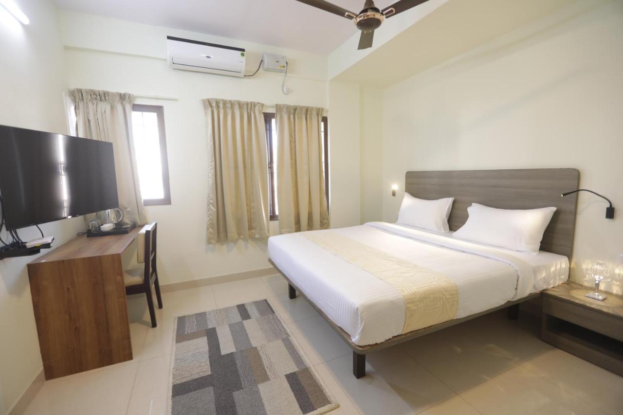Elysian Grand Hotel บังกาลอร์ ภายนอก รูปภาพ